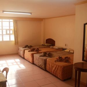 5.学校施設(寮)4人部屋