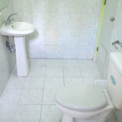 フィリピン留学 Bona Fide　バストイレ2（4人部屋）