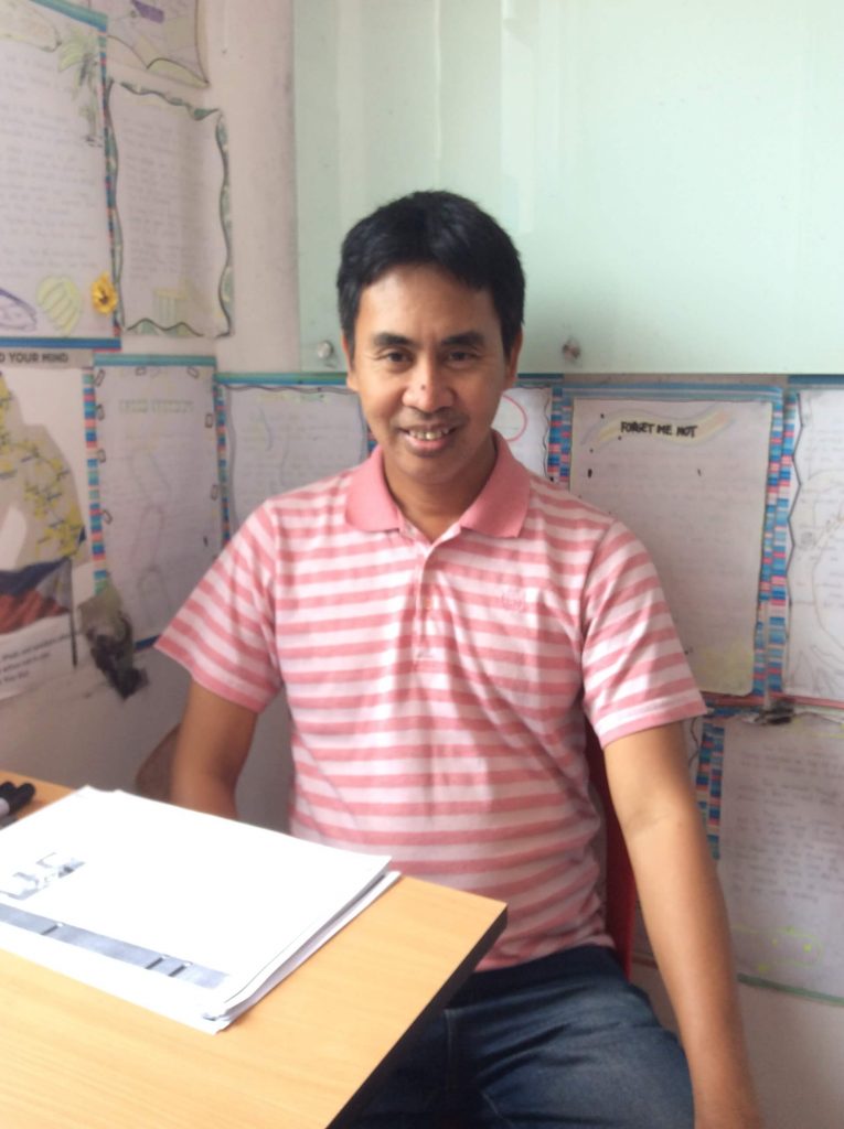 フィリピン留学 KIRIHARA Global Academy Cebu Premium校　teacher Jun