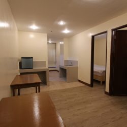 フィリピン留学 PINESメインキャンパス　リビングルーム付き2人部屋 (1)