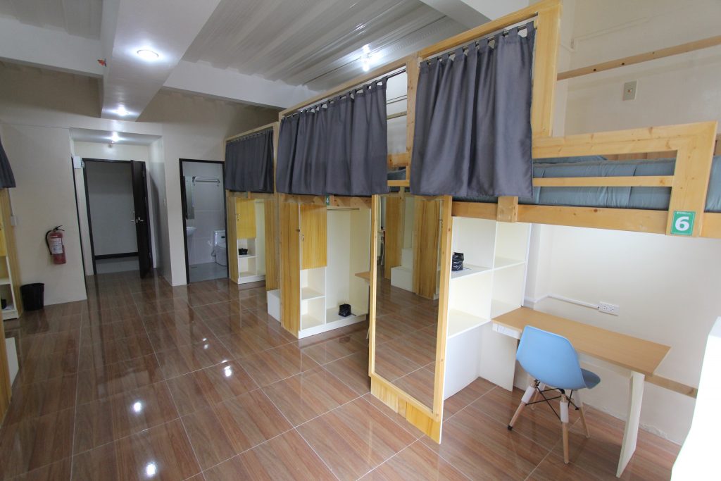 フィリピン留学 PINESメインキャンパス　6人部屋 (1)