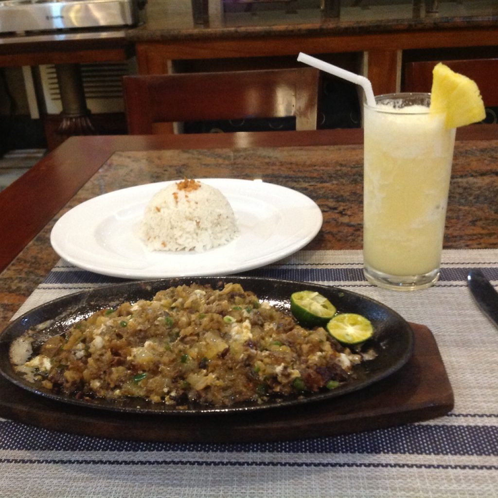 フィリピン留学　レストランの夕食