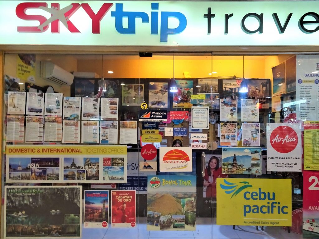 フィリピン留学　HOWDY　Insularモールの旅行会社