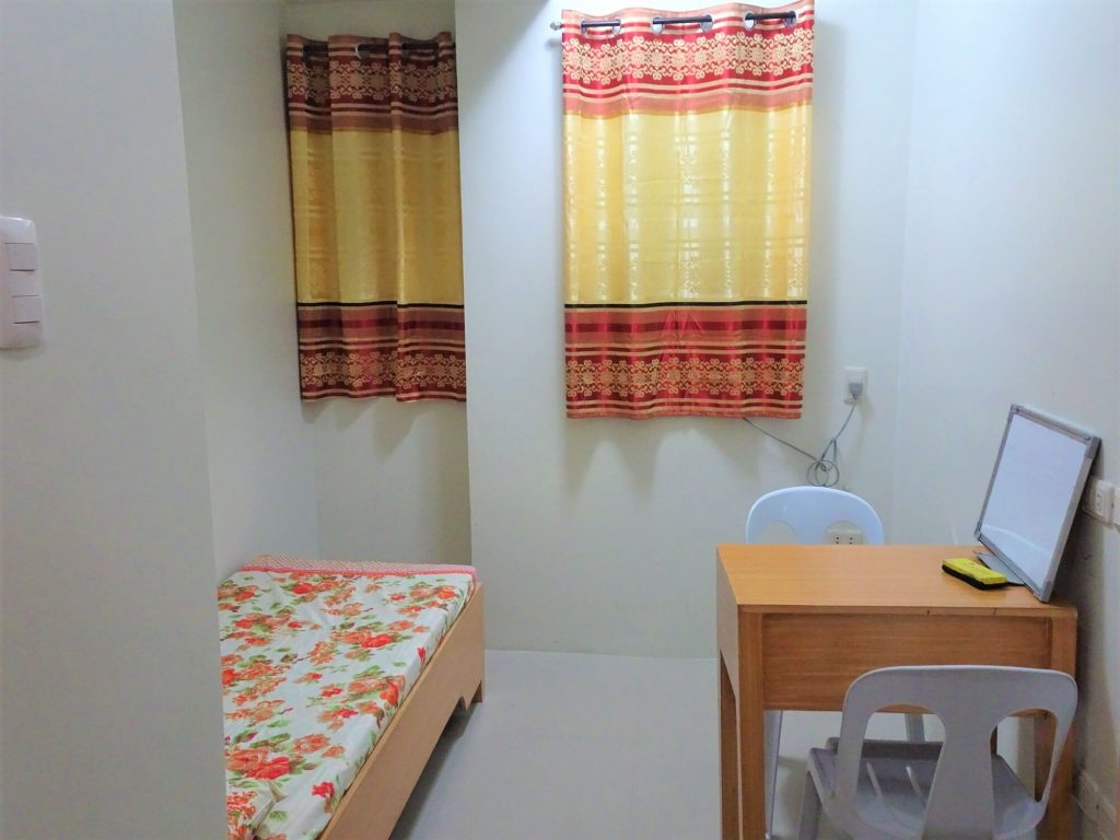 フィリピン留学　NILSニューキャンパスの1人部屋