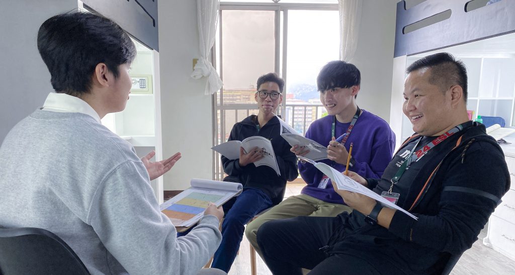 3students+1teacher - 6