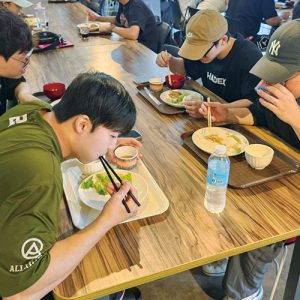 img-cafeteria-1