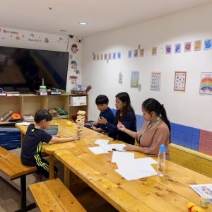 ビジービークラス（７歳〜）・Busy Bee class for kids(7years~)