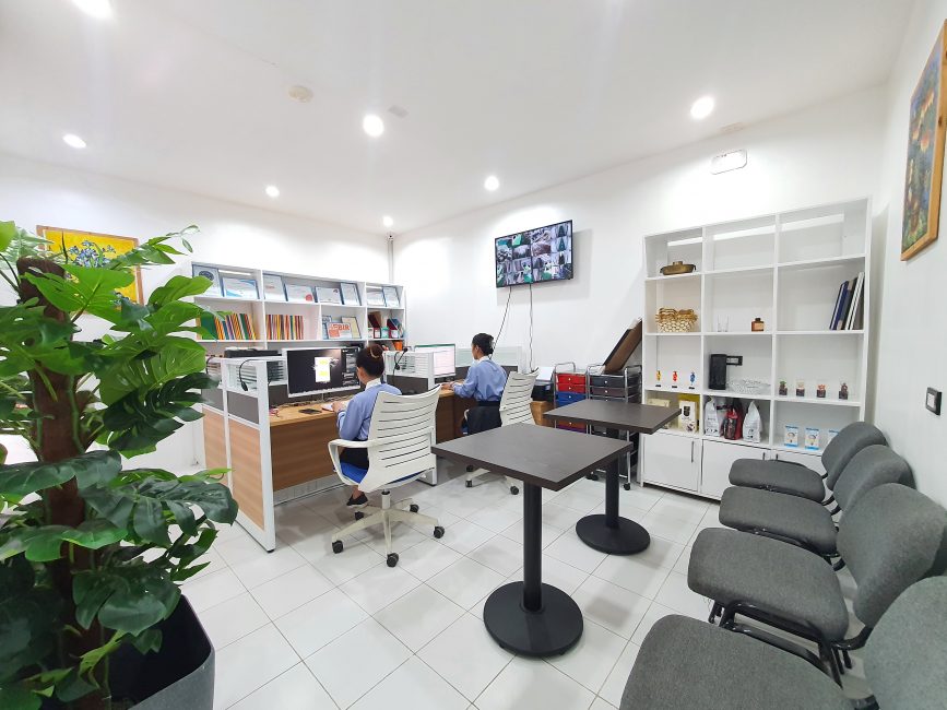 Avon_Office-867x650