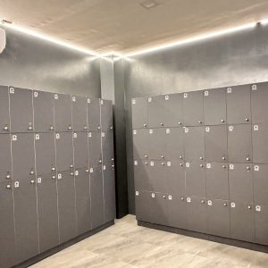 Locker room ロッカー