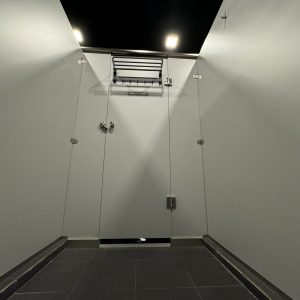 Shower Room シャワールーム1