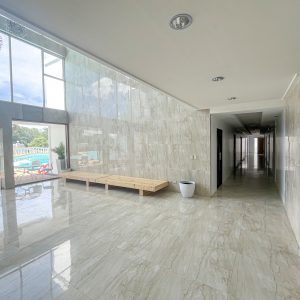 Hallway.jpg のコピー (2)
